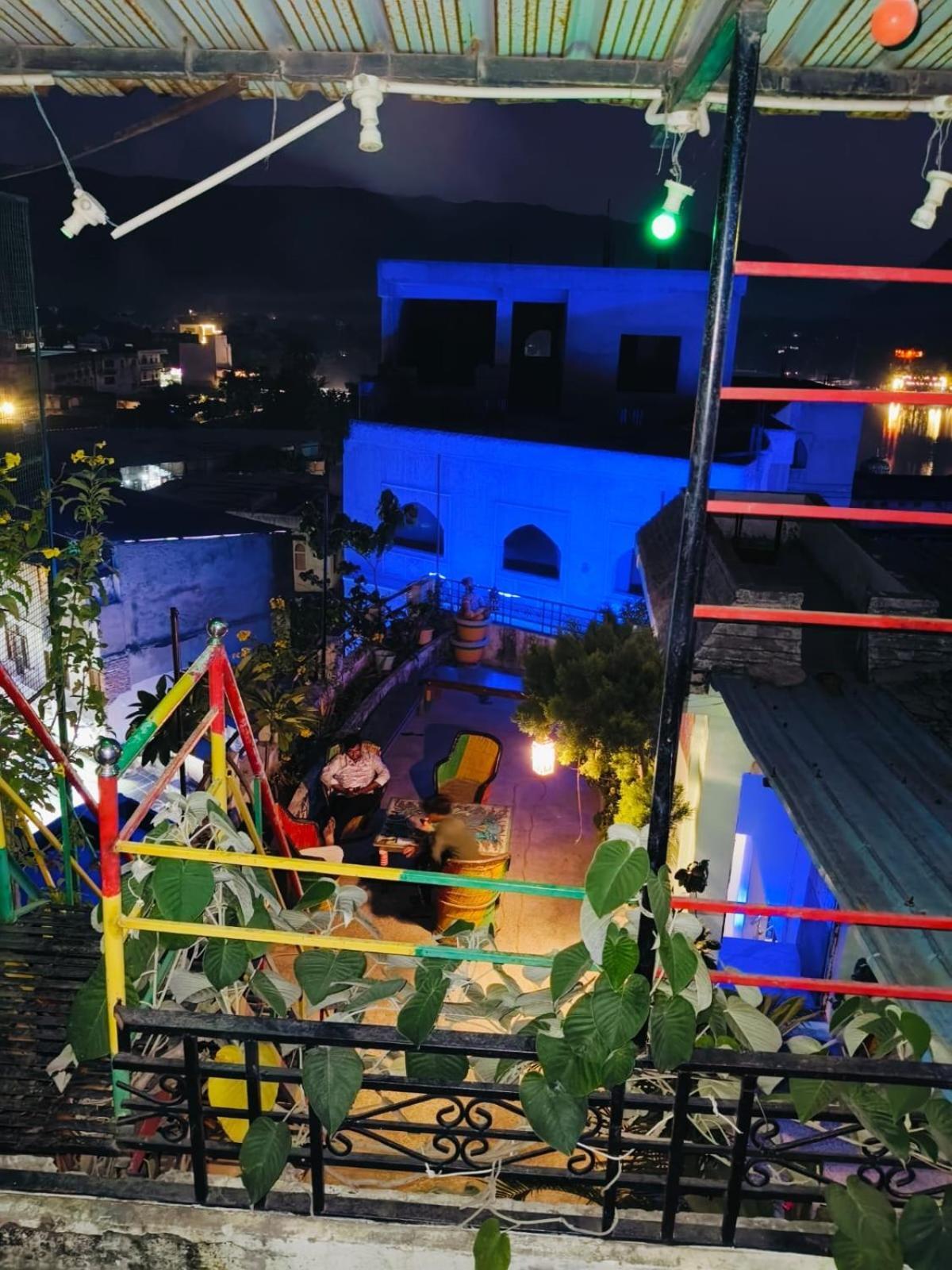 Hotel Nirvana Rooftop Пушкар Экстерьер фото