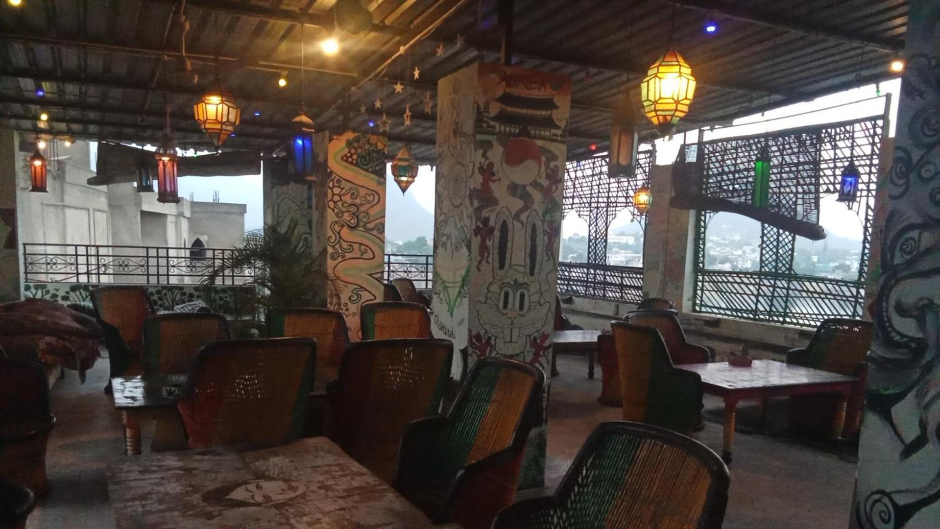 Hotel Nirvana Rooftop Пушкар Экстерьер фото